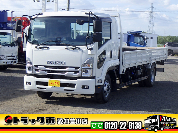 いすゞ フォワード 平ボディ 620ボディ 3.9t ベッド付き 衝突軽減 6MT