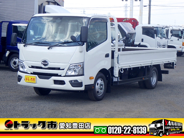 日野 デュトロ 平ボディ ワイドロング 2t 登録済未使用車 M/C後モデル AT