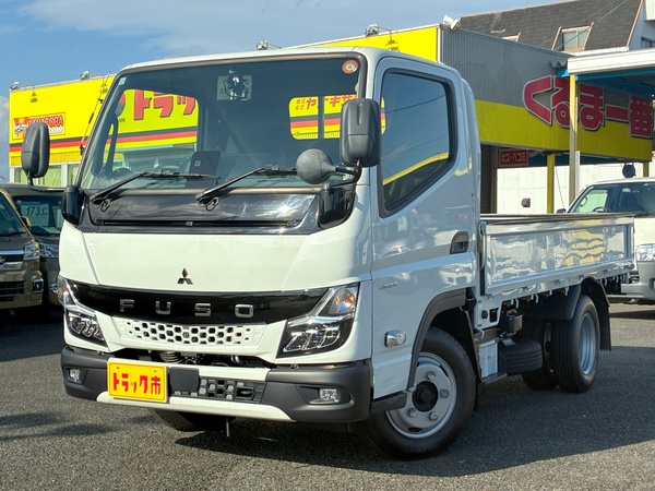 ２トン１０尺平ボディー　衝突軽減ブレーキ　バックモニター　サイドガード　５MT